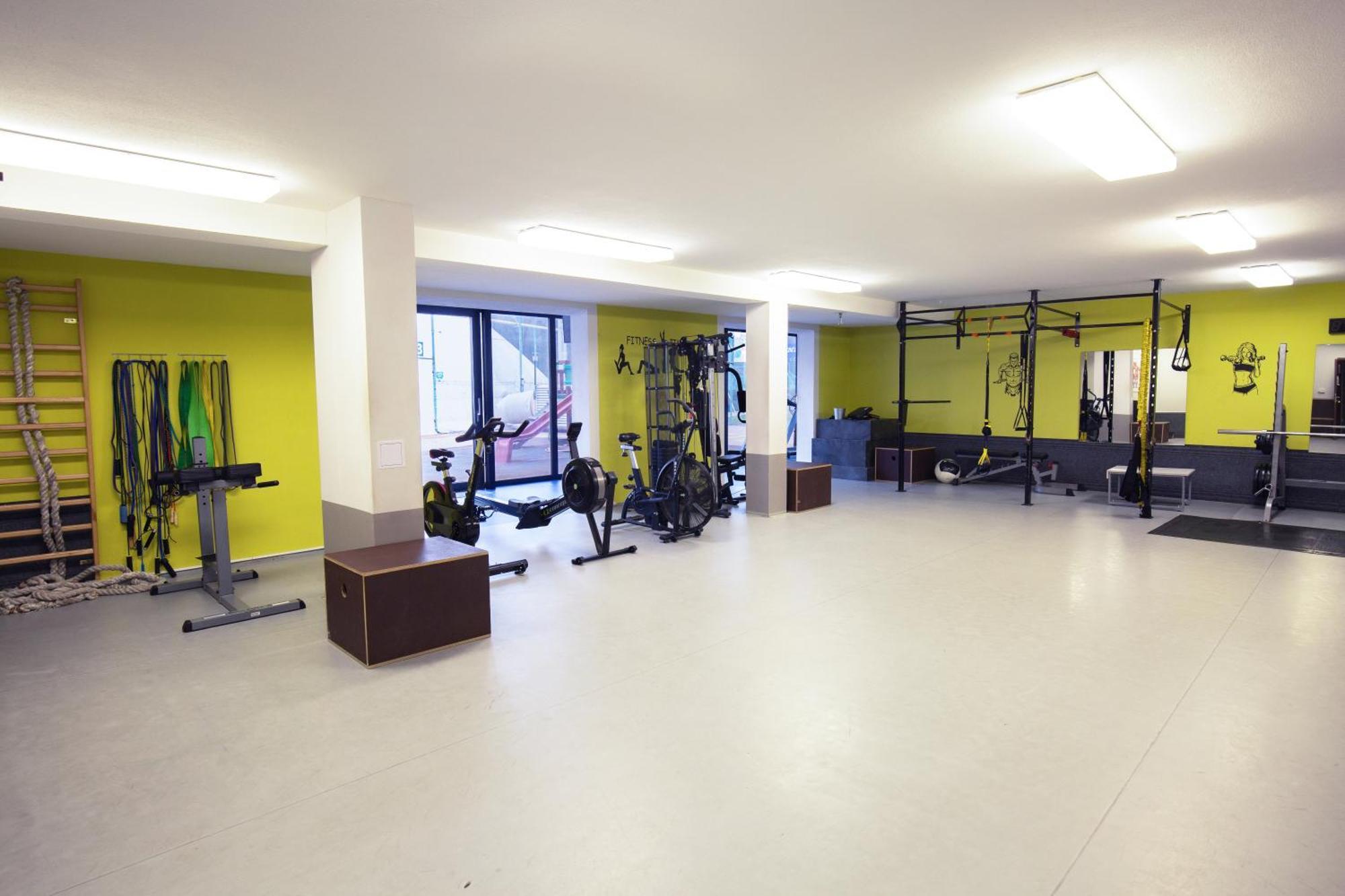 Baseline Sportovy Areal & Penzion Banska Bystrica Luaran gambar